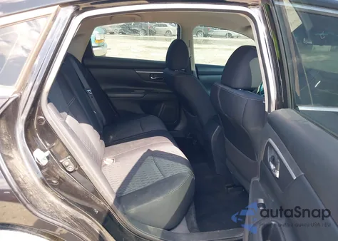 2018 Nissan Altima 2.5 Sv z USA, uszkodzony, nr VIN 1N4AL3AP5JC267228